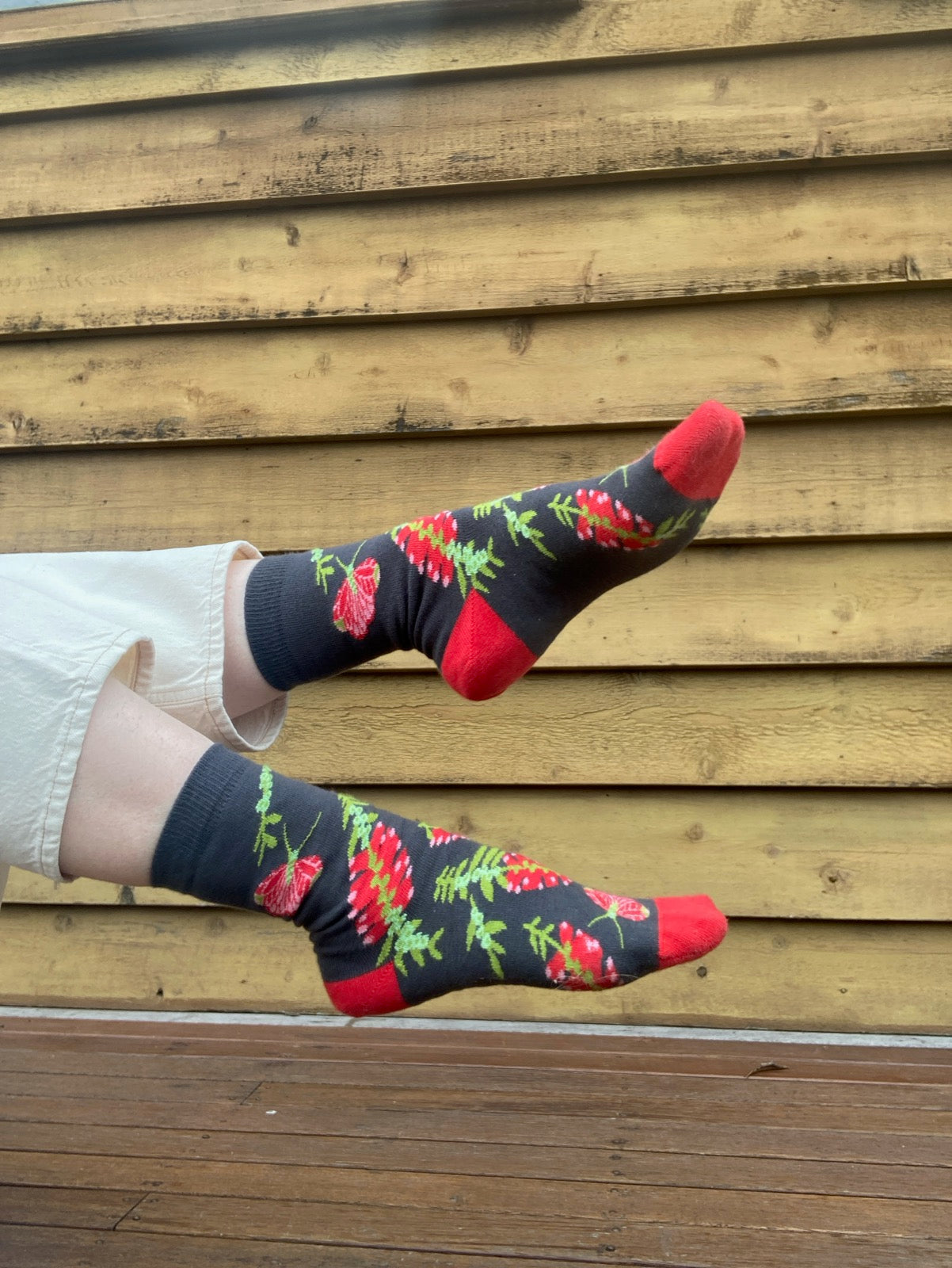 Bottle Brush Crew Socks in Charcoal