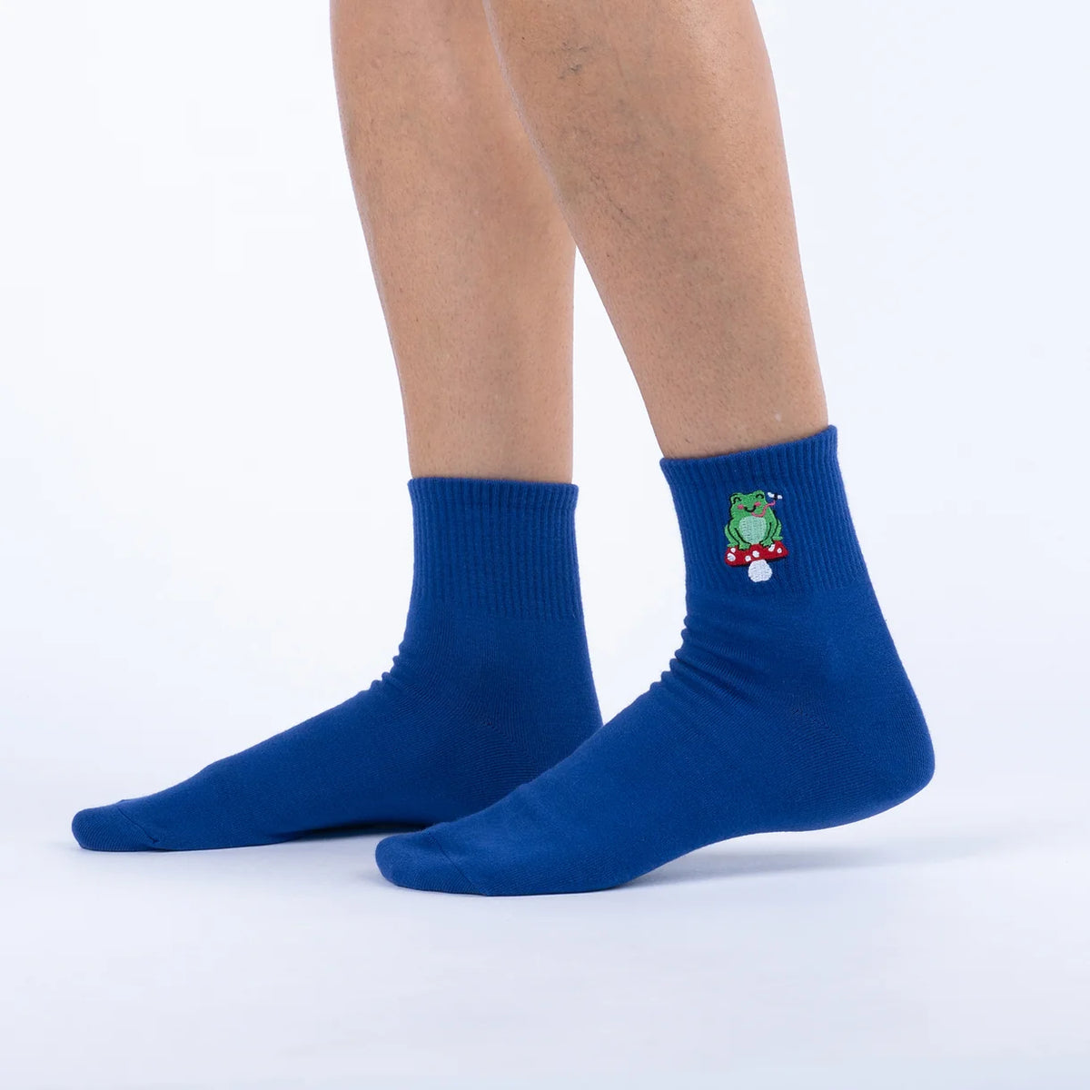 Be Hoppy Embroidered Quarter Socks 🐸