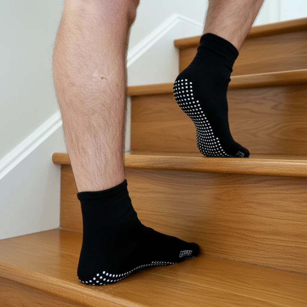 Maxi Hospital Non-Slip Socks in Black