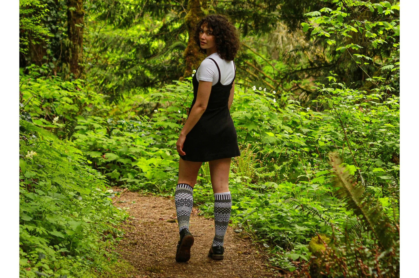 Midnight Knee High Socks - The Sockery