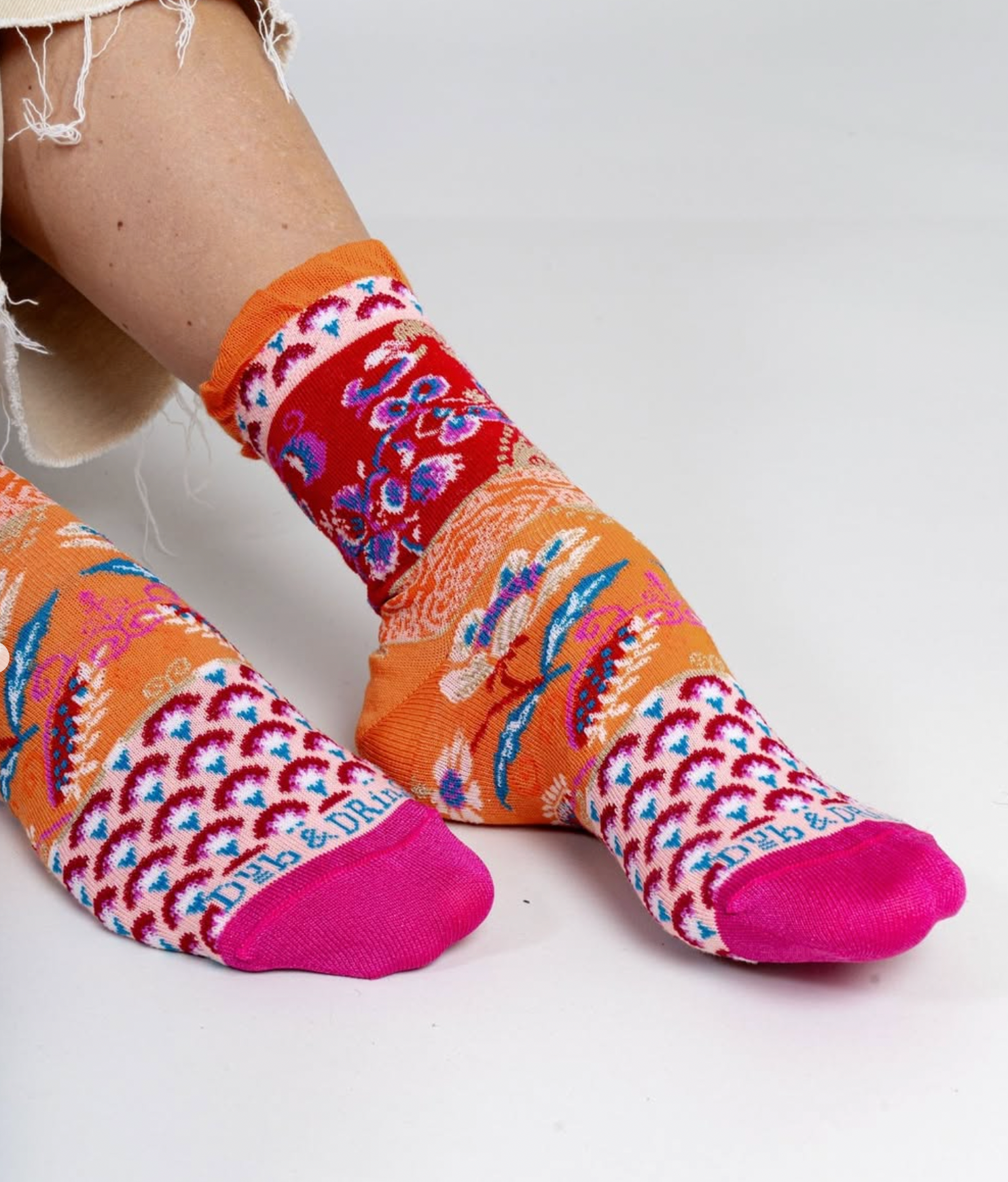 Provence Women's Frilled Crew Socks