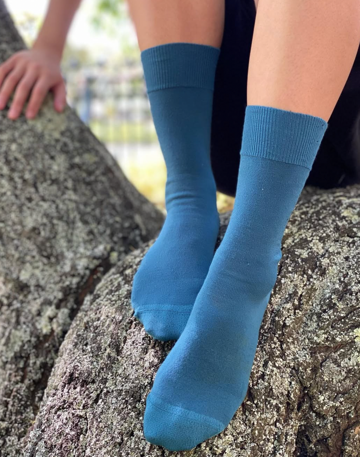 Soft Merino Wool Blend Low Pressure Crew Sock in Teal