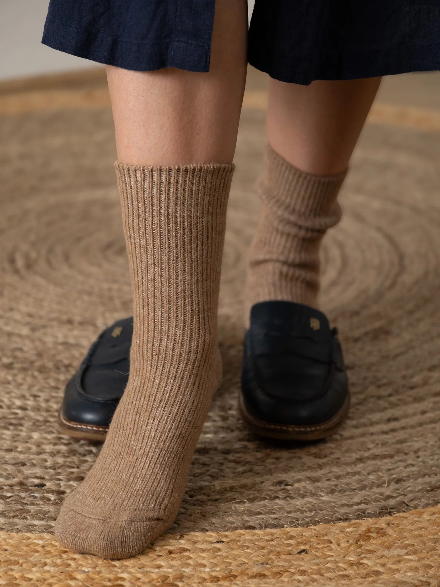 Camelia Camel/Wool/Cotton/Hemp Crew Socks