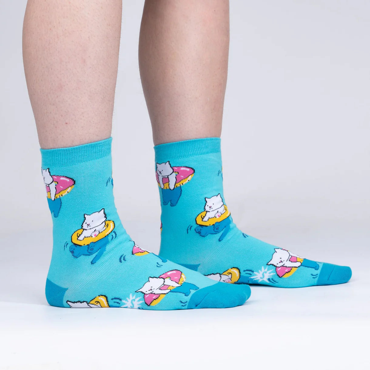 Hangin' Meowt Women's Crew Socks