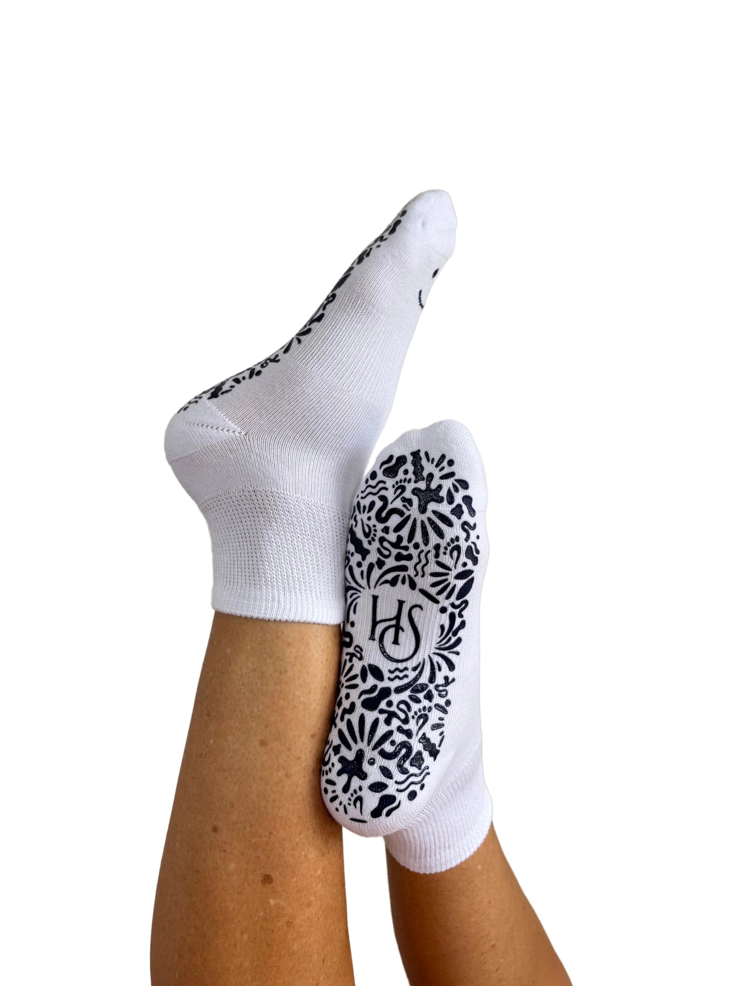 Therapeutic Grip Socks in White M/L