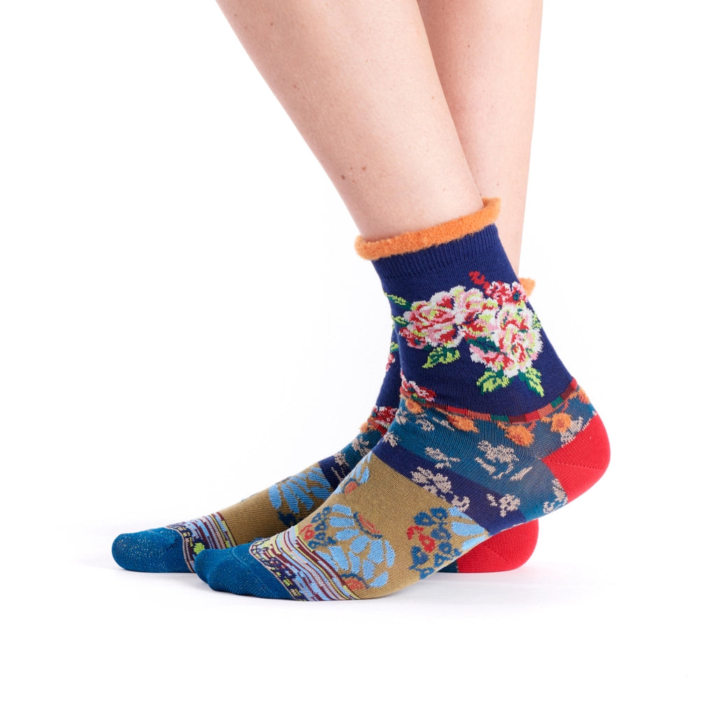 Melimelo Women's Fuzzy Cuff Crew Socks