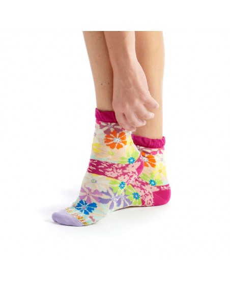 Attractif Women's Frilled Crew Socks