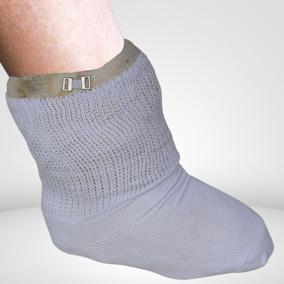 Extra Wide Comfort Stretch Socks in Black With Grip Sole