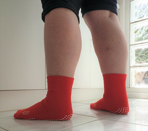 Maxi Hospital Non-Slip Socks in Red - The Sockery