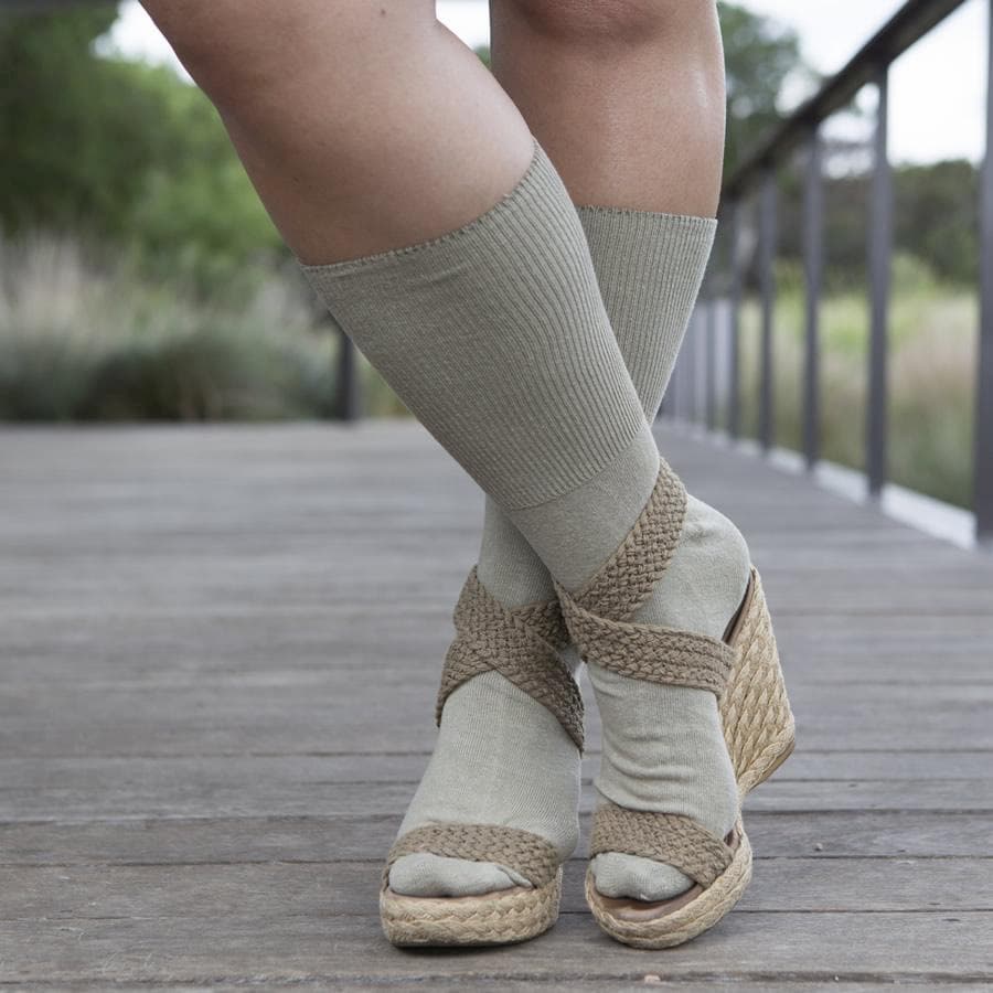 Extra Wide Comfort Fit Dress Socks in White