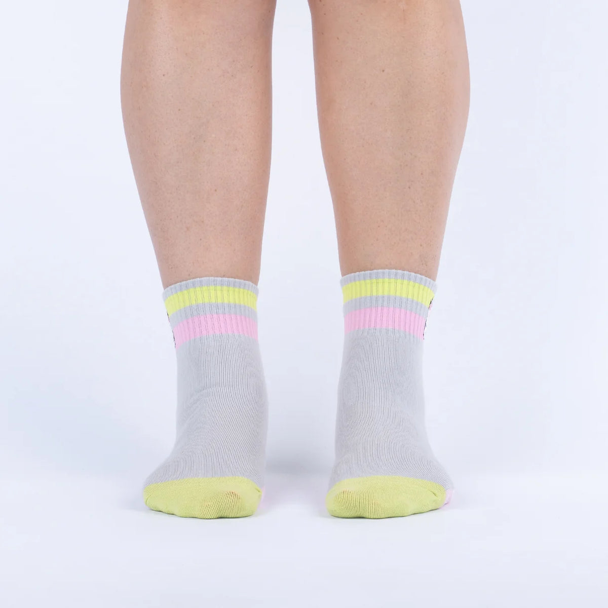 Toe Beans Club Embroidered Quarter Socks 🐾