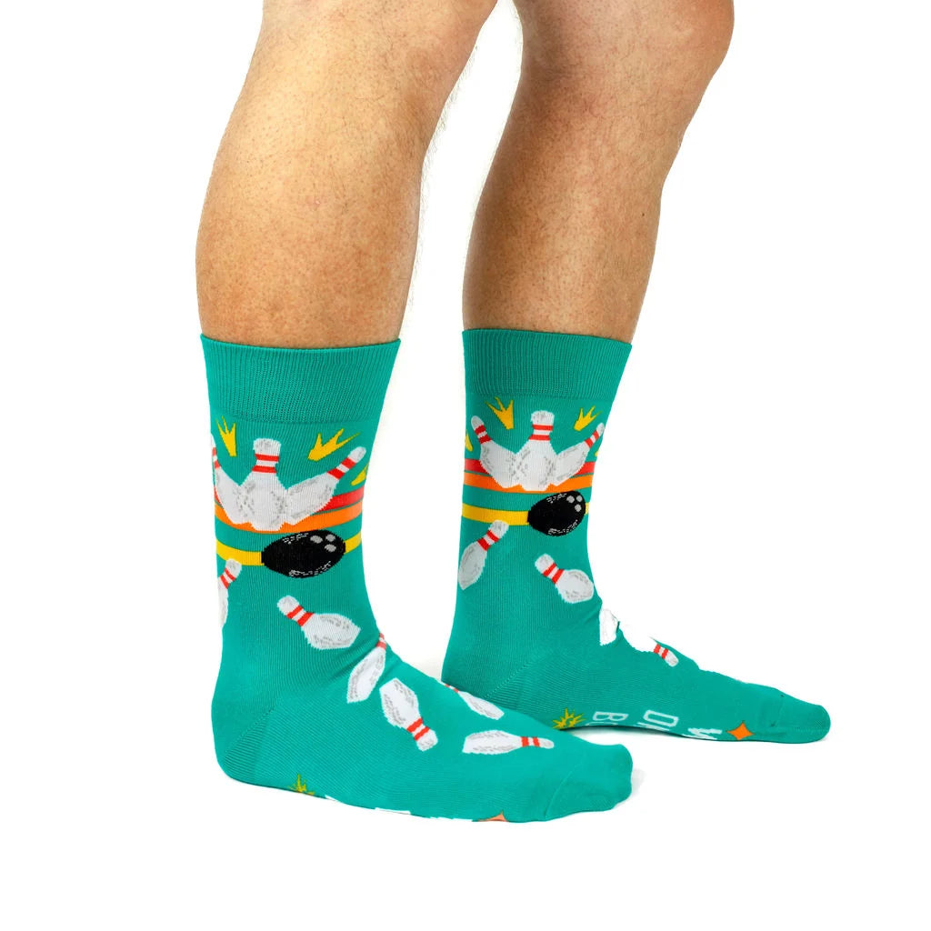 World's Okayest Bowler Men's Crew Socks