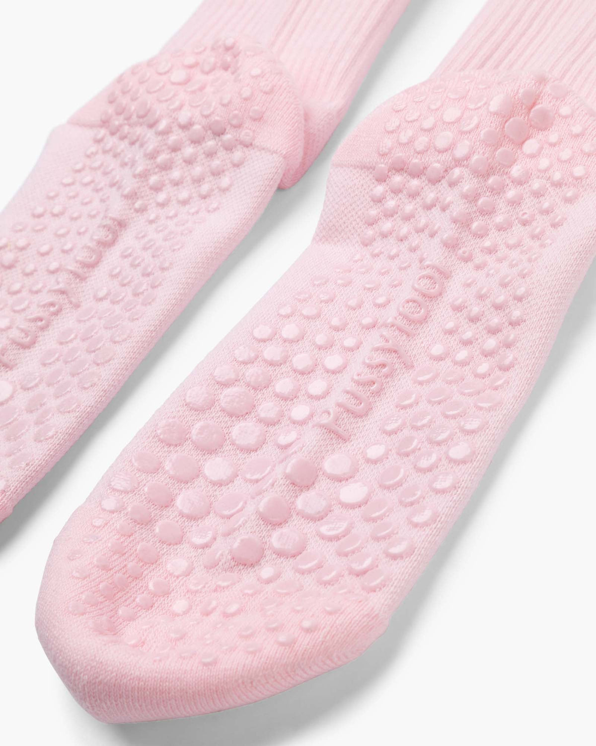 Pilates Grip Crew Socks in Light Pink
