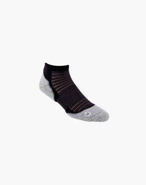 Coolmax Performance Sports Ankle Socks - Black - The Sockery