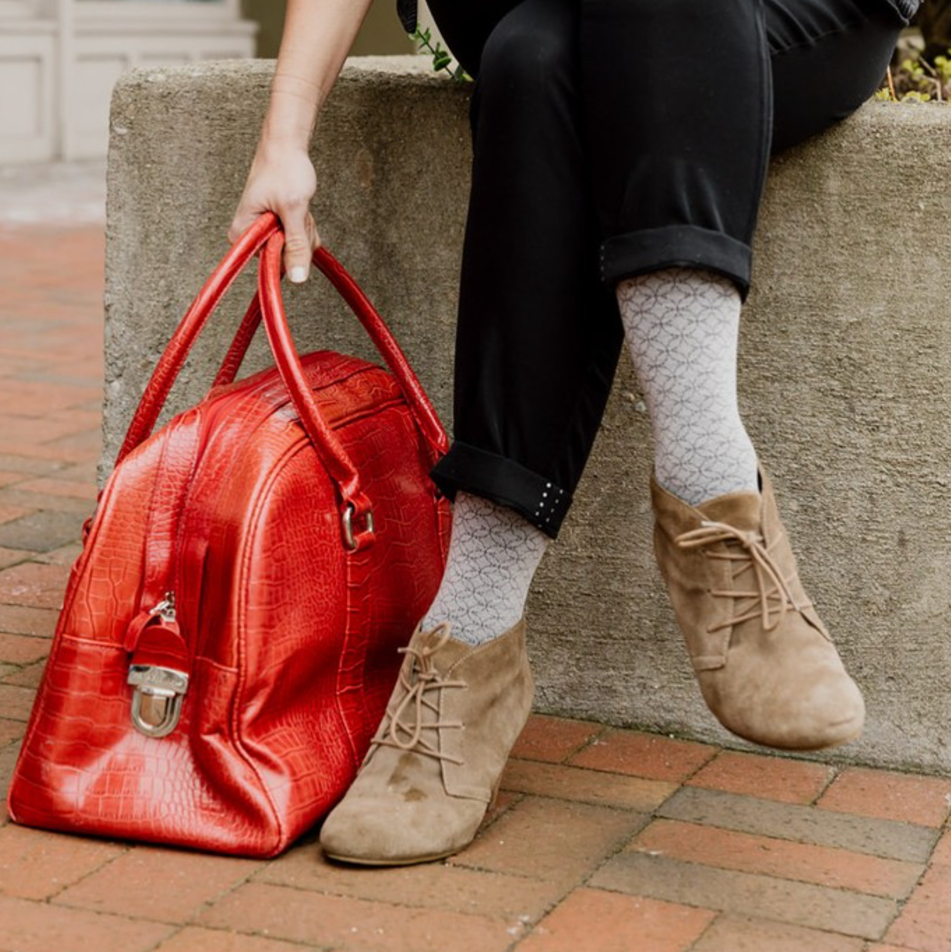 Featherweight Fancy Women's Bamboo/Merino Moderate Graduated Compression in Natural