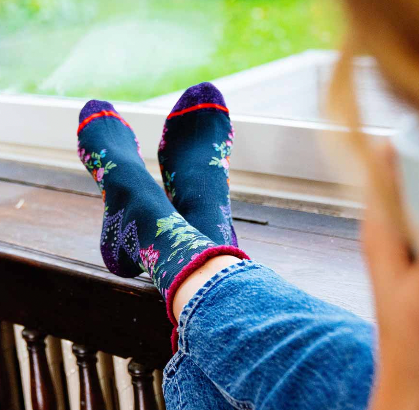 Bacchus Women's Fuzzy Cuff Crew Socks