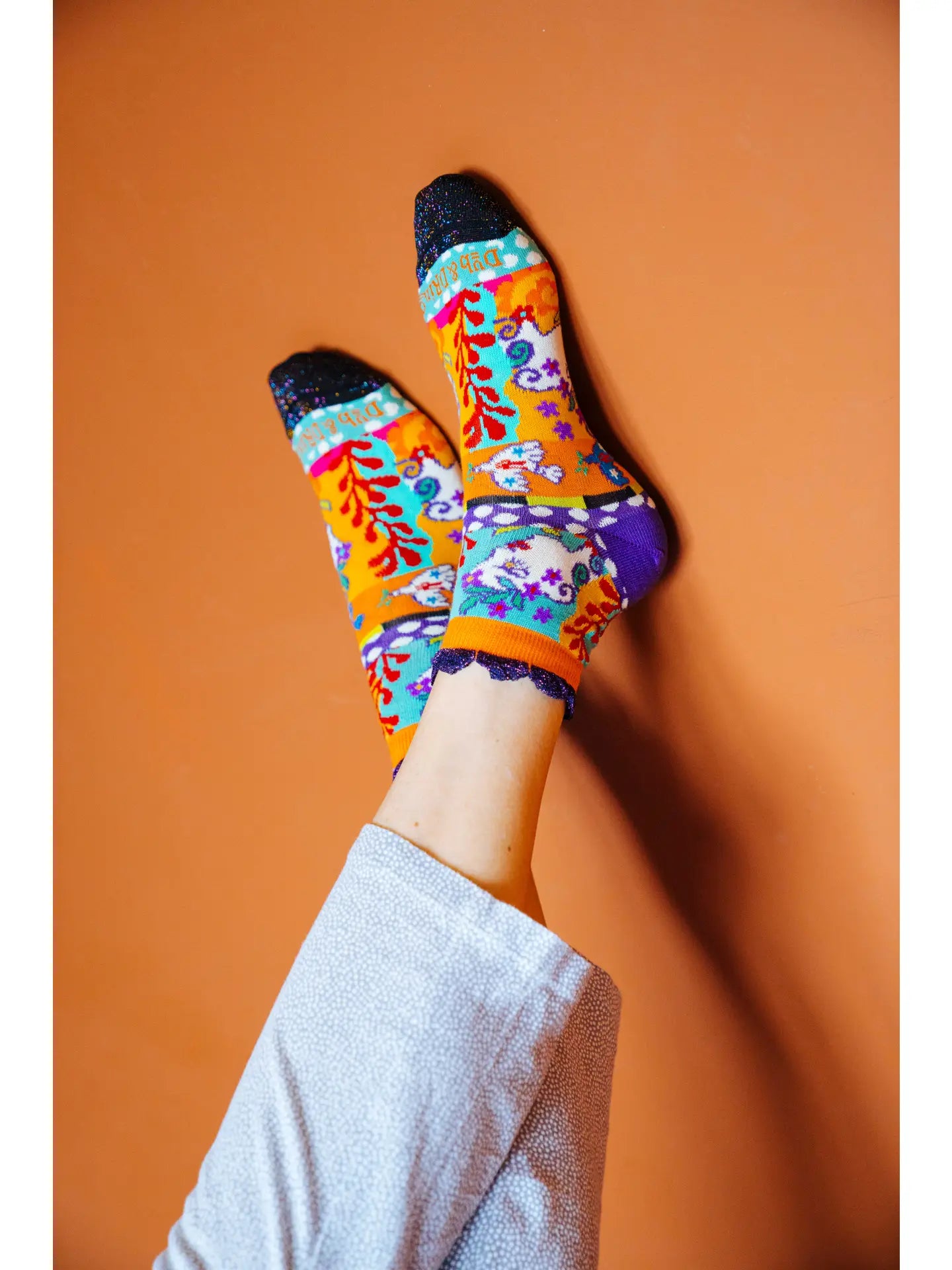 Montmartre Women's Frilled Quarter Socks