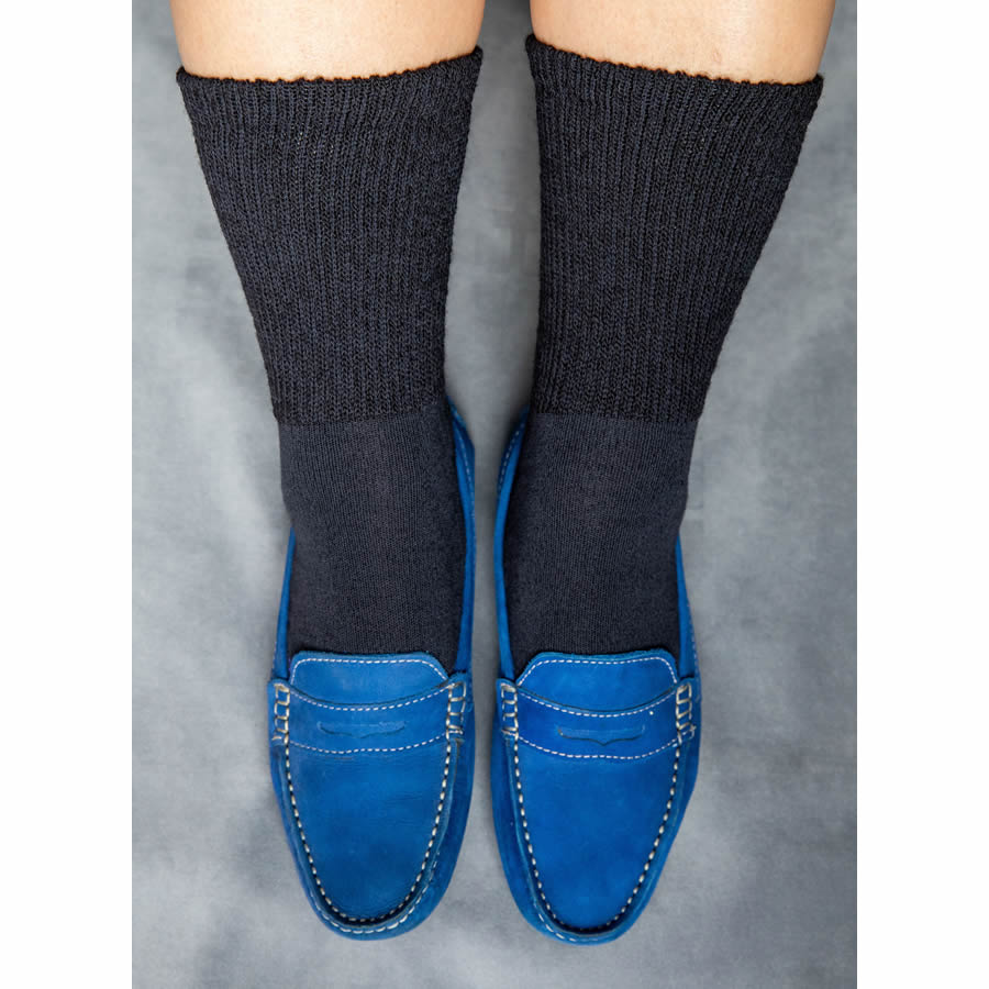 Loose Fit Marled Merino Wool Crew Socks in Solid Black - The Sockery