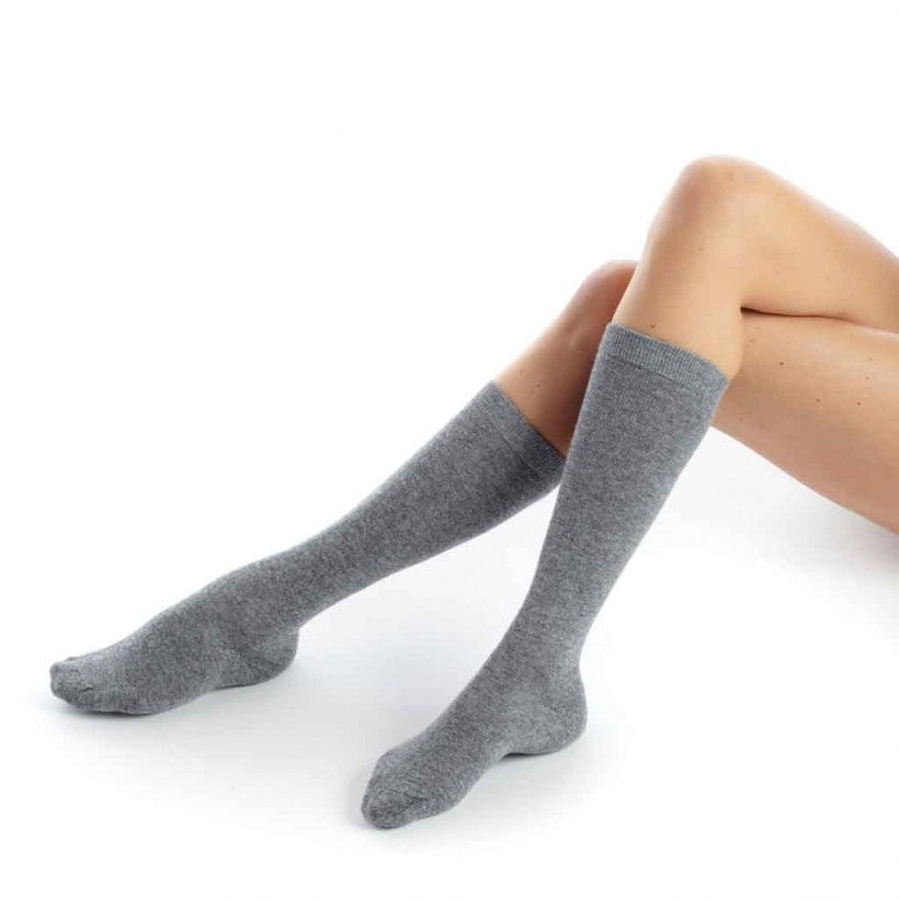 Cashmere Women's Knee High Socks - Pebble Grey