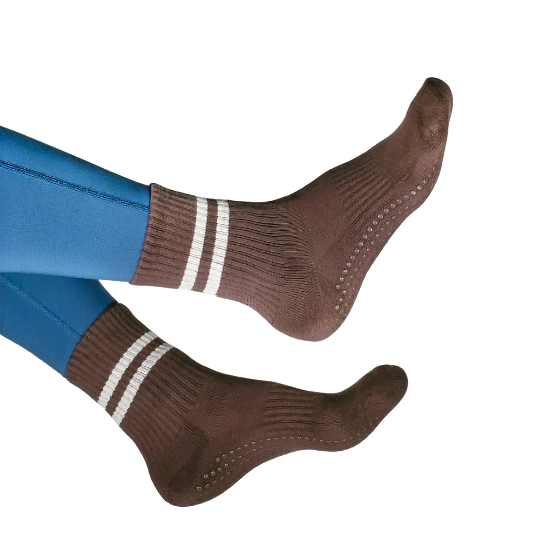 Non-Slip Sports Crew Socks - Espresso