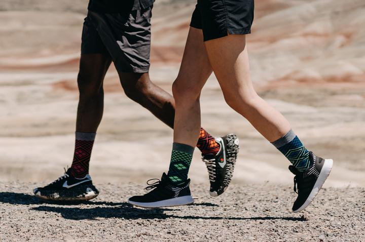 runners wearing recycled wool crew socks